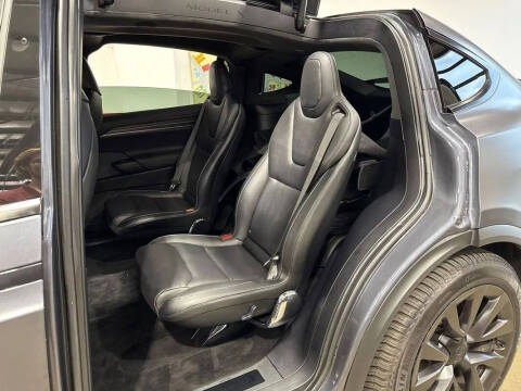 2022 Tesla Model X Plaid