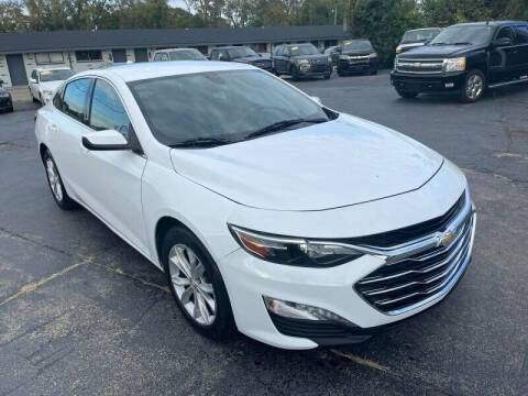 2020 Chevrolet Malibu for sale at ROADSTAR MOTORS in Liberty Township OH