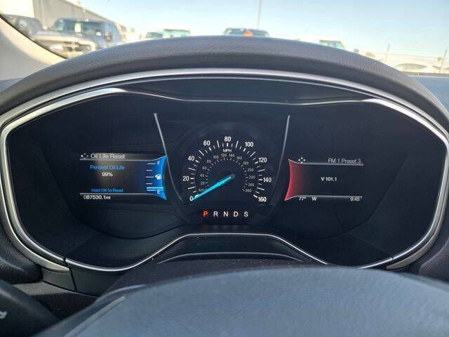 2016 Ford Fusion SE