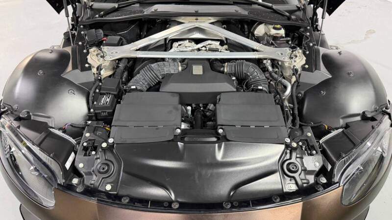 2021 Aston Martin Vantage