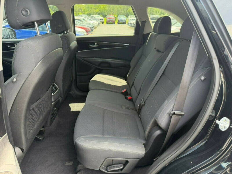 2017 Kia Sorento LX