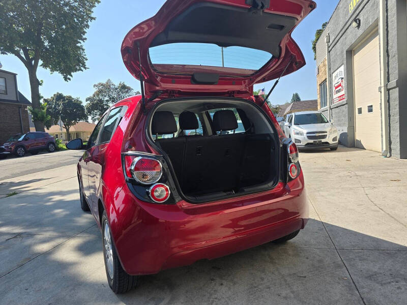 2016 Chevrolet Sonic LT Auto