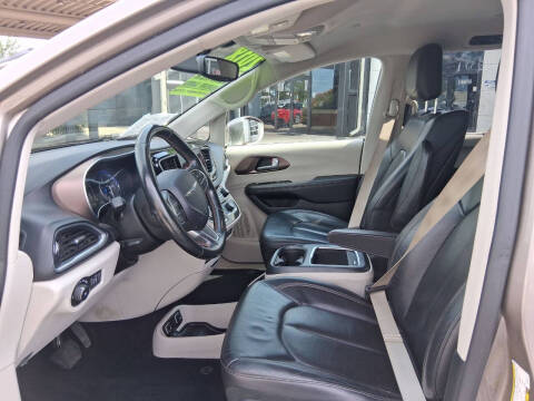 2018 Chrysler Pacifica Touring L Plus