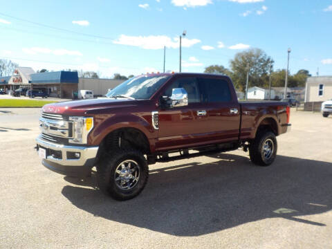 2017 Ford F-250 Super Duty for sale at Young's Motor Company Inc. in Benson NC