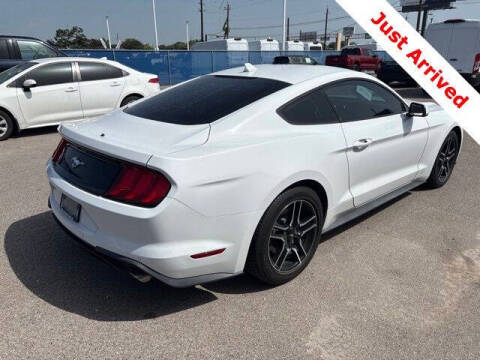 2021 Ford Mustang EcoBoost