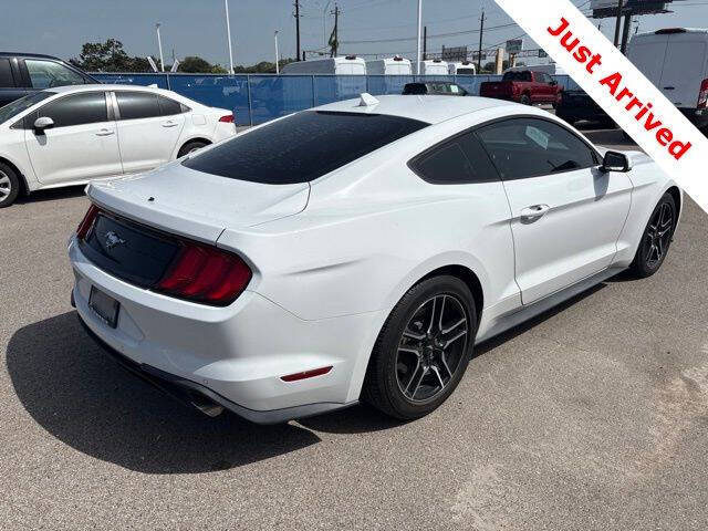 2021 Ford Mustang EcoBoost