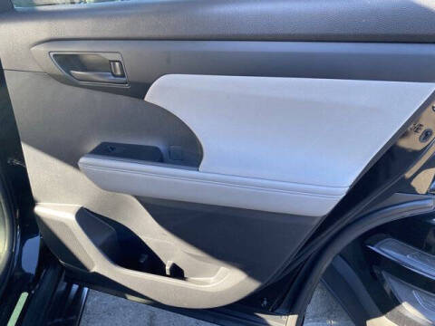 2020 Toyota Highlander L