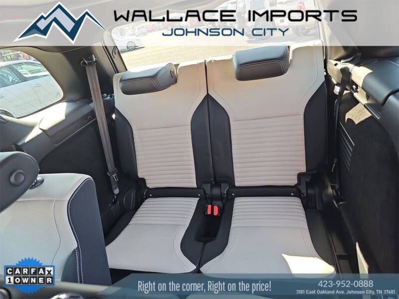 2023 Land Rover Discovery P360 HSE R-Dynamic