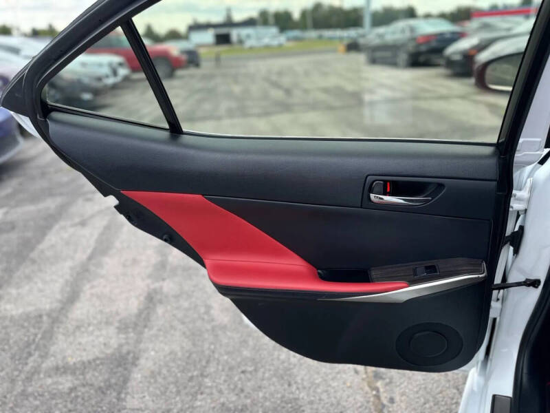 2015 Lexus IS 250 Crafted Line