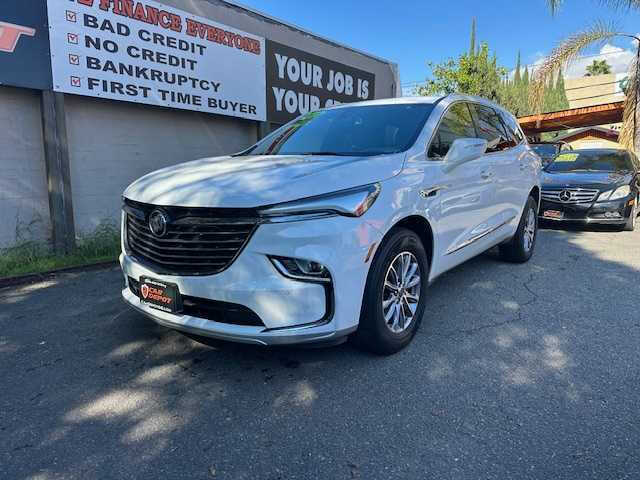 2023 Buick Enclave Essence