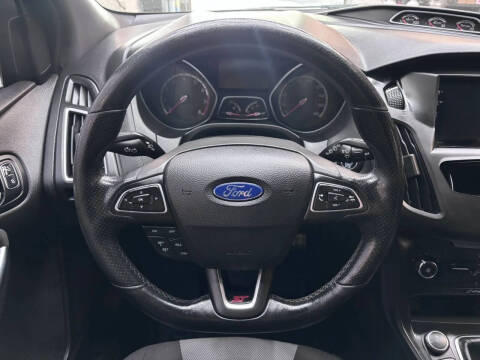 2017 Ford Focus ST