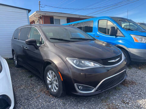 2018 Chrysler Pacifica Touring Plus