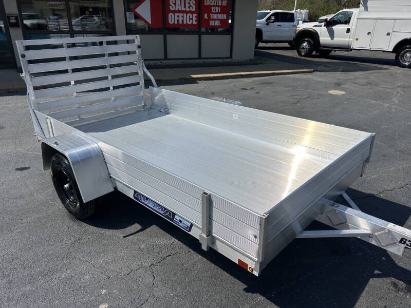 2027 Aluma 10’ Utility