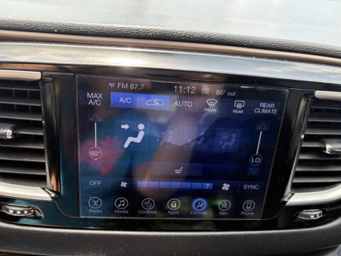 2017 Chrysler Pacifica Touring-L