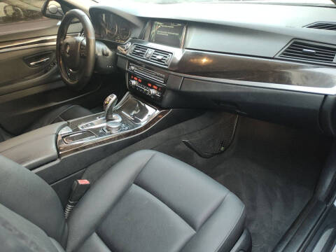 2016 BMW 5 Series 528i