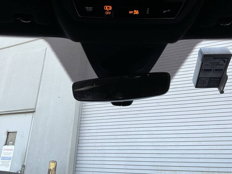 2025 Volkswagen Atlas Cross Sport SE 4Motion