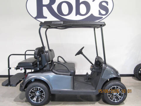 2020 E-Z-GO RXV 4