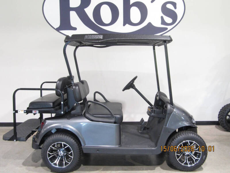 2020 E-Z-GO RXV 4