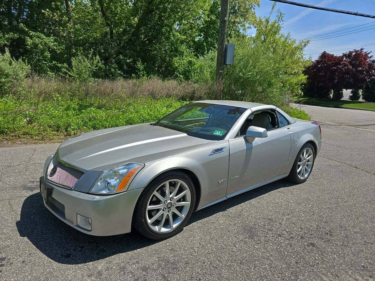 2006 Cadillac XLR-V 1
