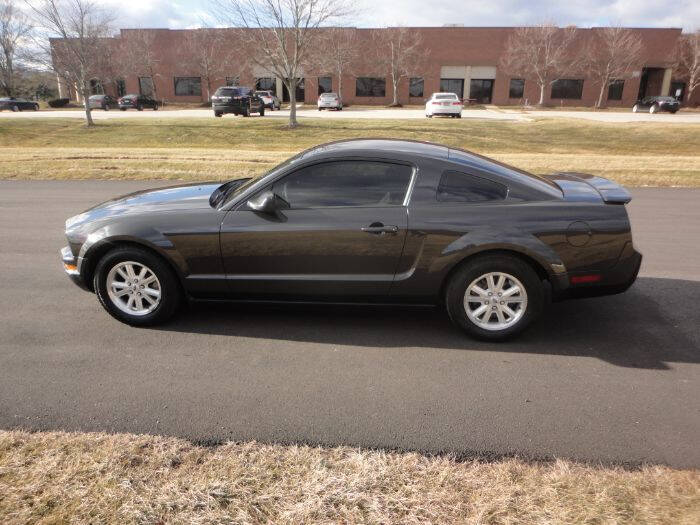2007 Ford Mustang V6 Deluxe