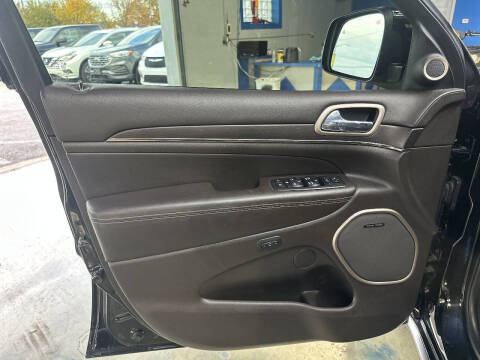 2017 Jeep Grand Cherokee Summit