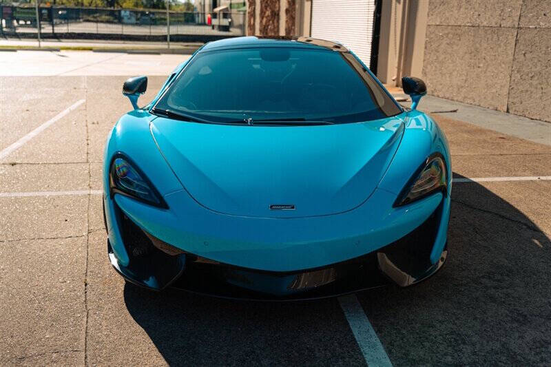 2017 McLaren 570GT