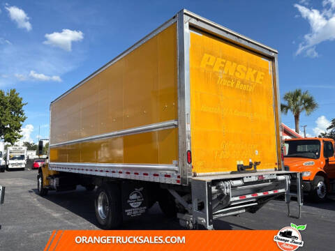 2019 Freightliner M2 106