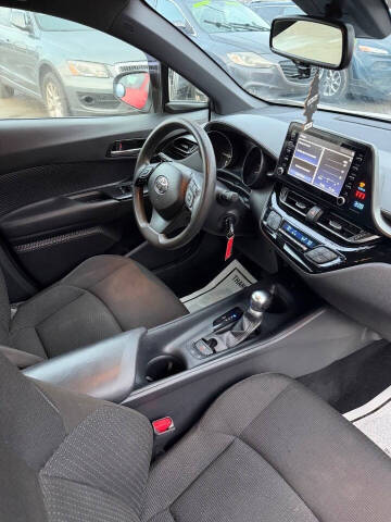 2019 Toyota C-HR LE