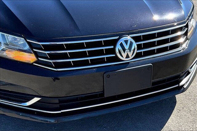 2017 Volkswagen Passat 1.8T SE