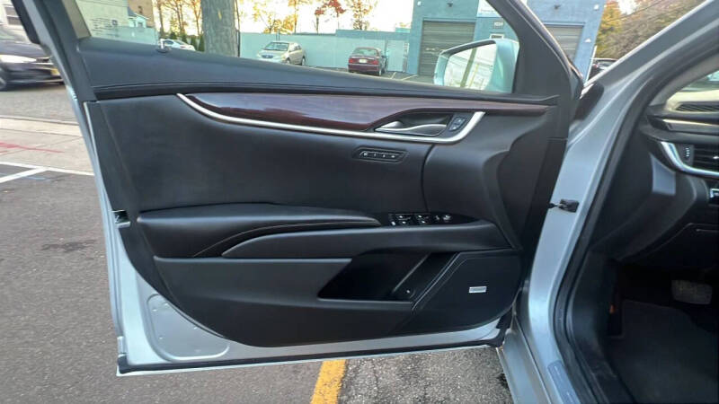 2016 Cadillac XTS Luxury