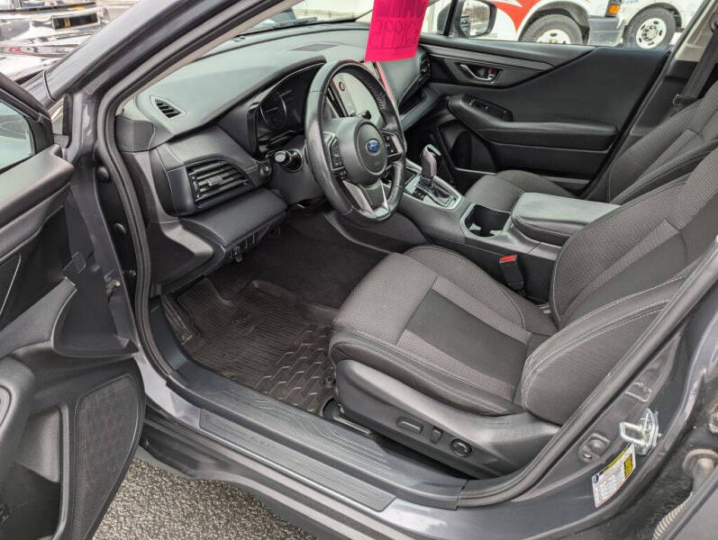 2022 Subaru Outback Premium