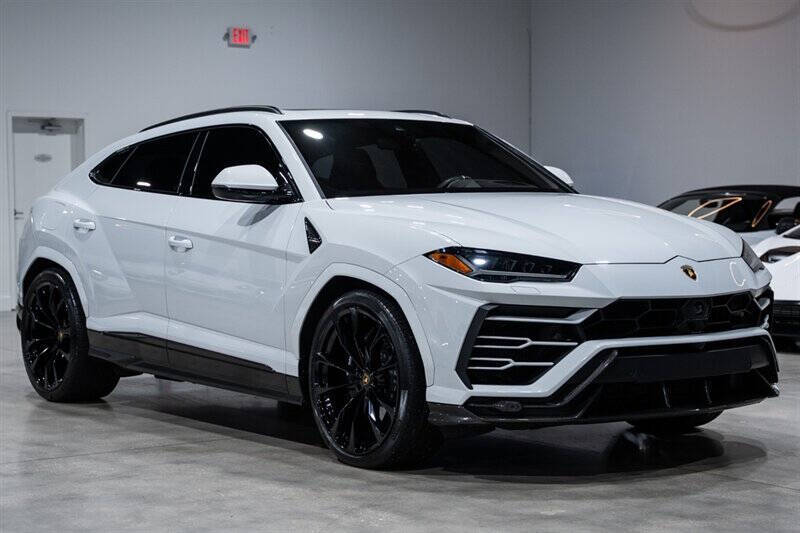 2022 Lamborghini Urus