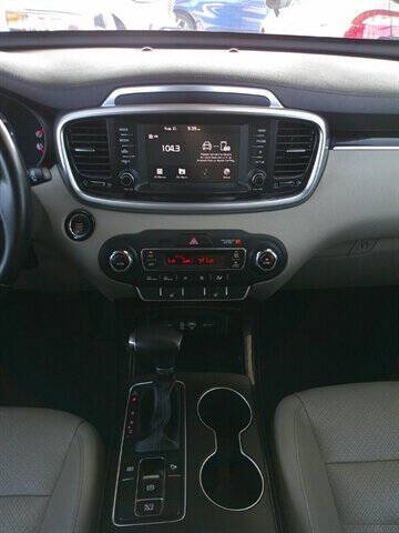 2020 Kia Sorento EX V6