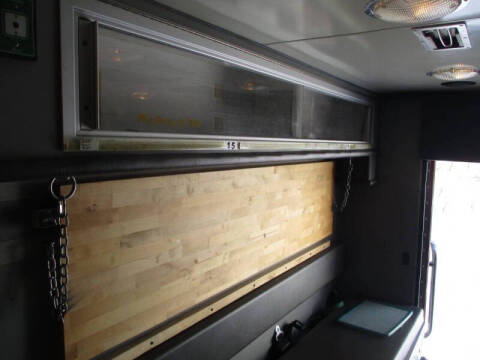 2000 Freightliner FL60