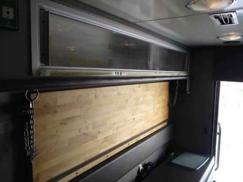 2000 Freightliner FL60