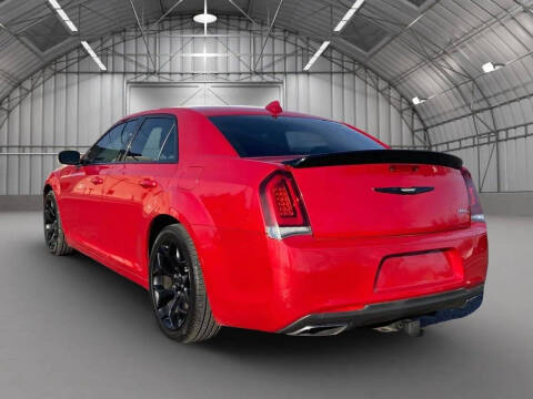 2017 Chrysler 300