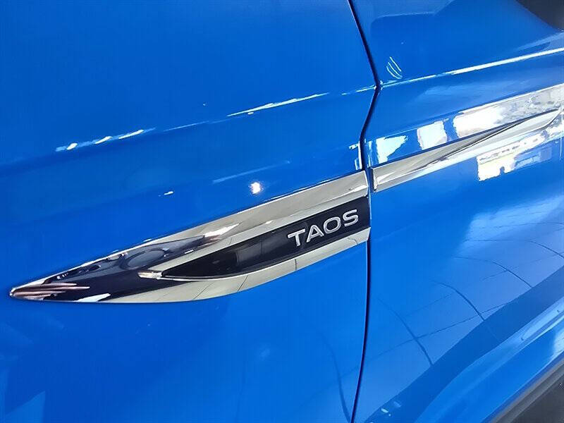 2024 Volkswagen Taos SE 4Motion