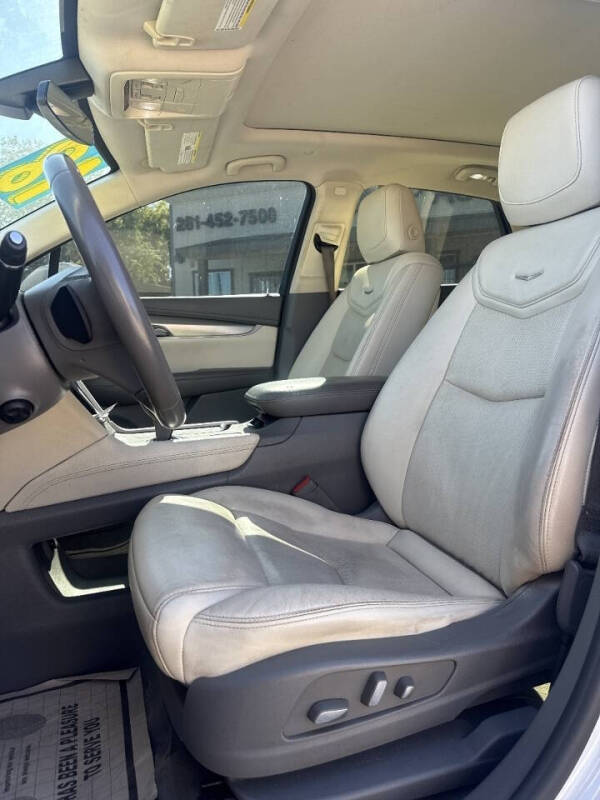 2018 Cadillac XT5 Luxury