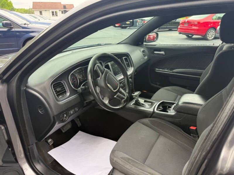 2017 Dodge Charger SXT