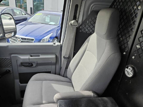 2014 Ford E-Series E-150