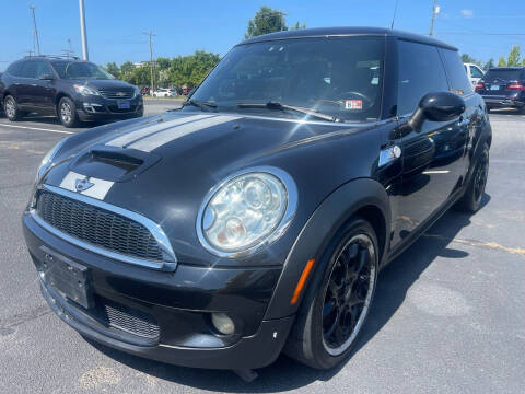 2010 MINI Cooper for sale at Progressive Auto Finance in Fredericksburg VA