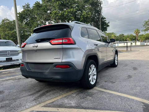 2018 Jeep Cherokee Latitude Plus