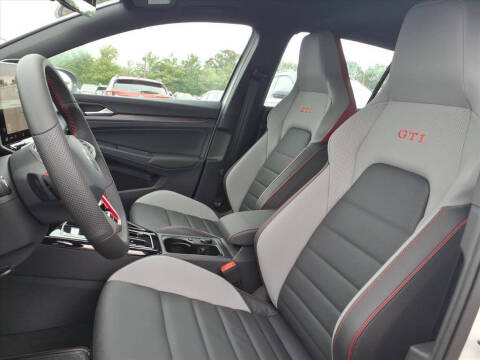 2025 Volkswagen Golf GTI Autobahn