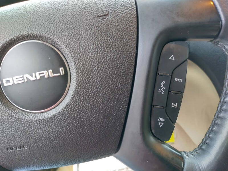 2012 GMC Acadia Denali