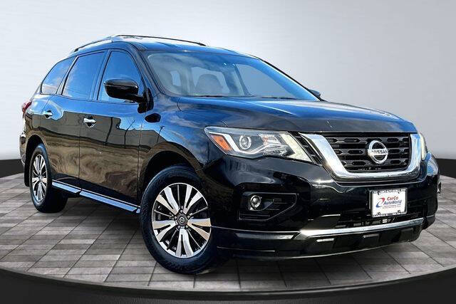 2019 Nissan Pathfinder S
