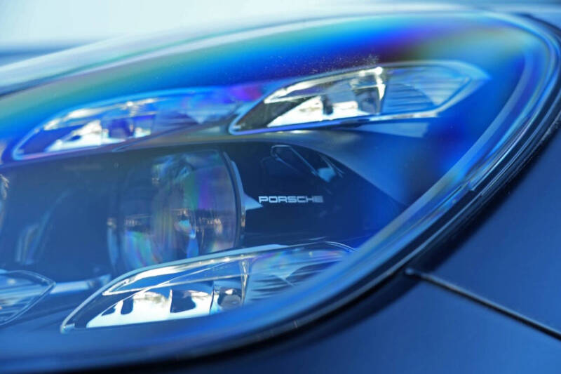 2021 Porsche Cayenne Turbo S E-Hybrid Coupe