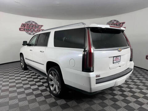 2019 Cadillac Escalade ESV Luxury