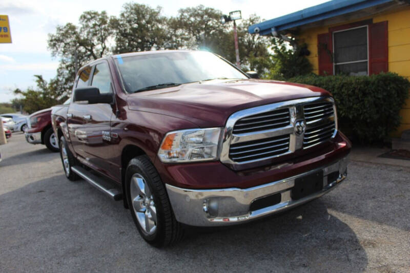 2016 RAM Ram 1500 Pickup Big Horn photo 2