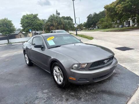 2011 Ford Mustang V6