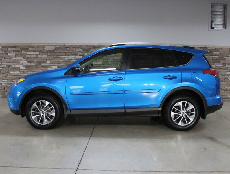 2016 Toyota RAV4 Hybrid XLE